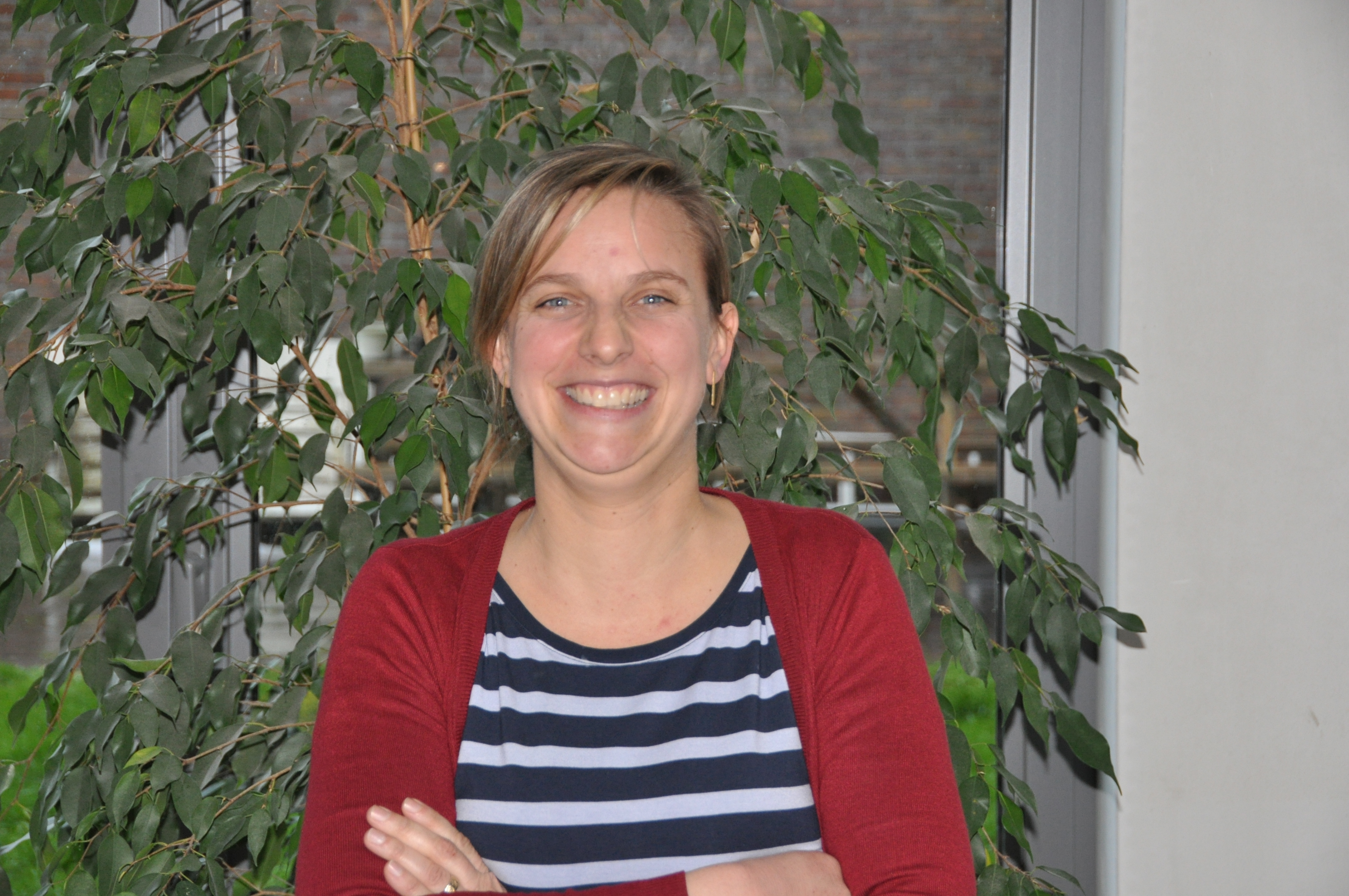 Elleke Vernaillen: 0494/639.510