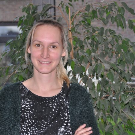 Liesbeth Van Wilderode: 0470/119.320